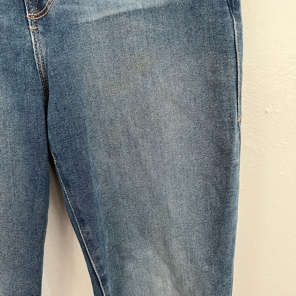 Good American “Good Legs” - Picture 6 of 9